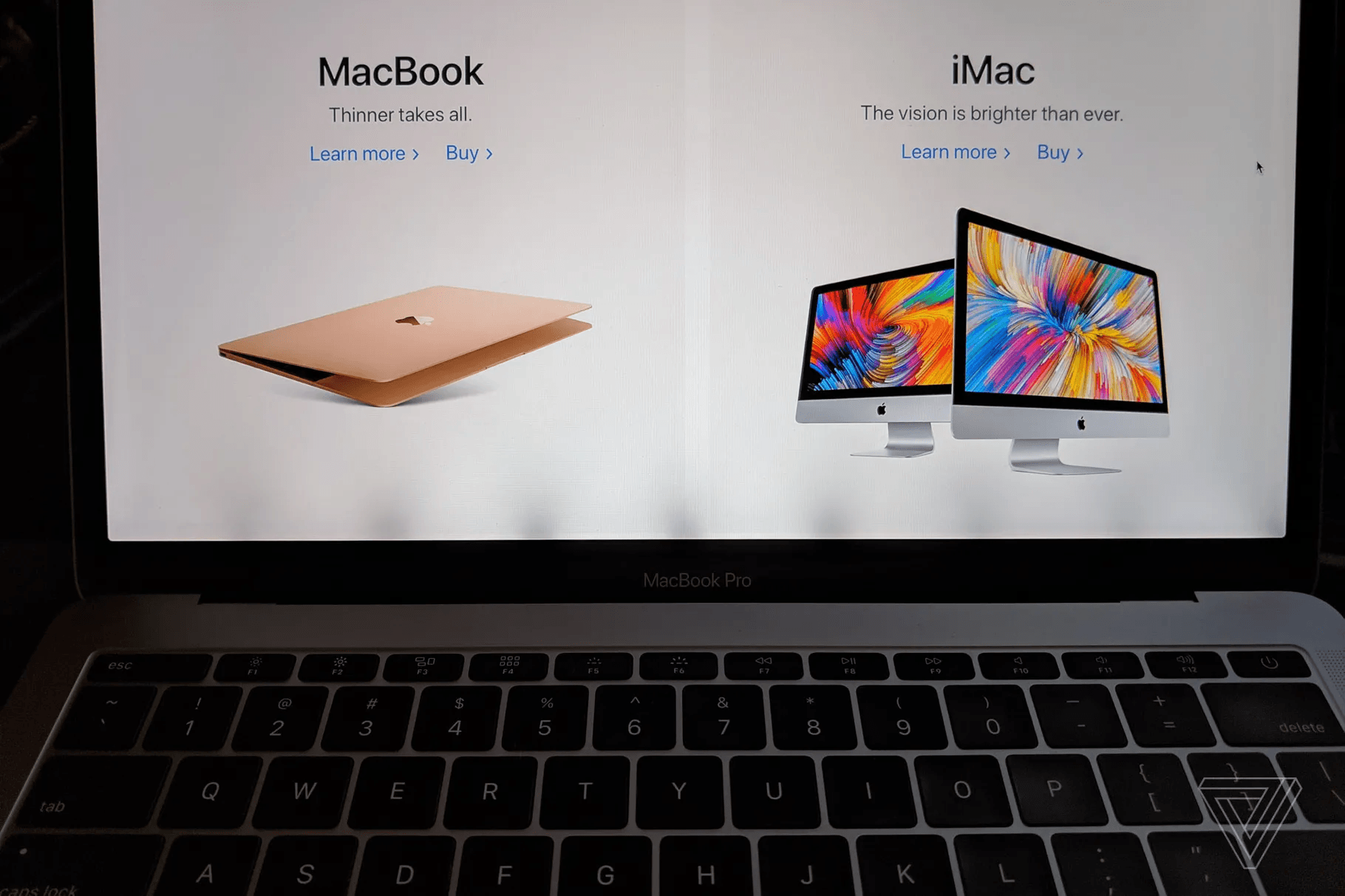 Слезающее антибликовое покрытие с экранов MacBook Pro 2015 модельного года может стать резонной причиной для обращения за заменой ноутбука В этом убедился п
