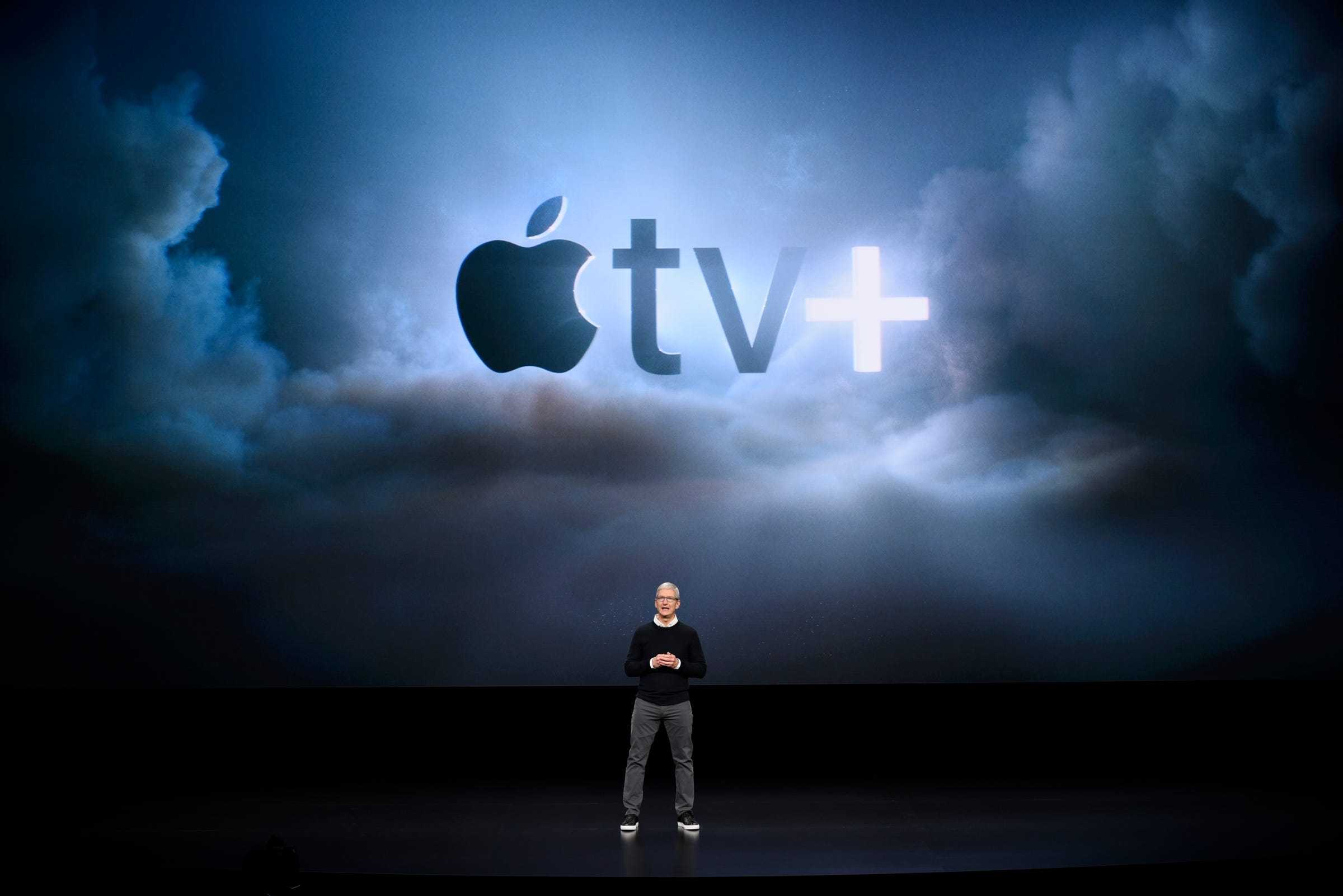 Apple tv и бесплатный просмотр почти всех спутниковых каналов.