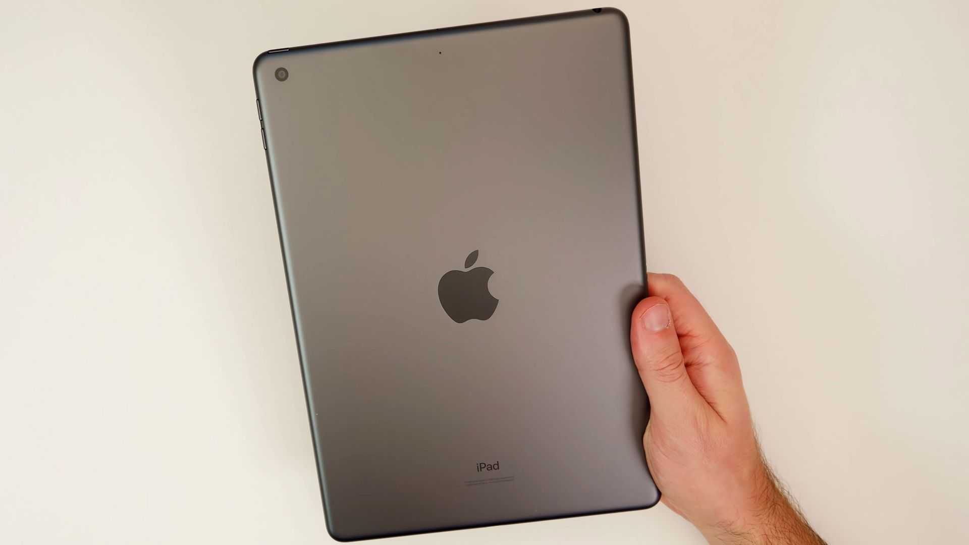Apple планирует выпустить iPad 9 уже весной Внешне он будет такой же, как iPad 8 , включая кнопку Домой со встроенным Touch ID  При этом вес и толщина планшета изменятся, и это не единственные нововведения, которые коснутся самый доступный iPad