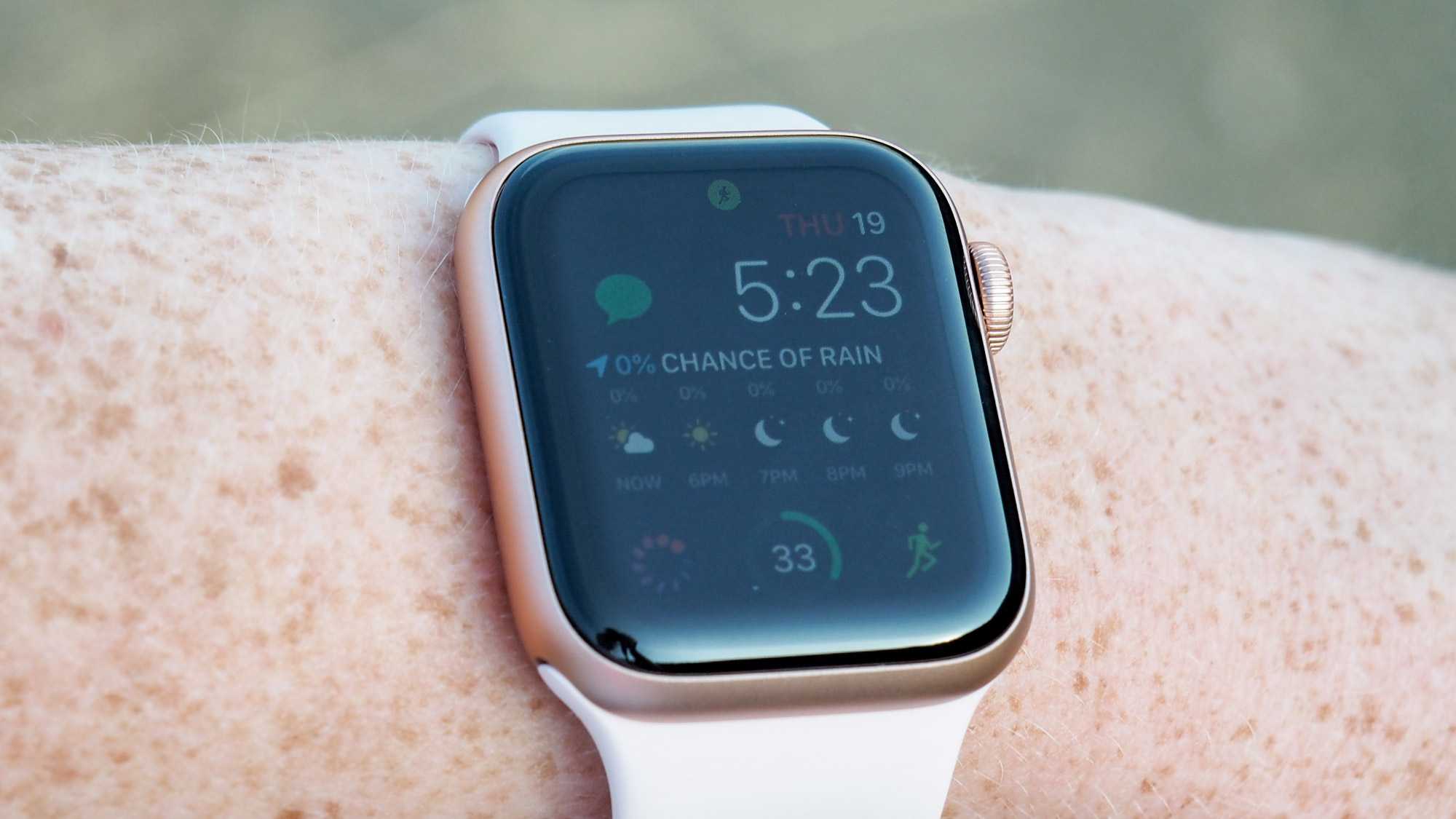 Apple часы на экране. Эппл вотч 8 экран. Apple IWATCH Series 5. Apple watch 5 экран. Grid Apple watch.